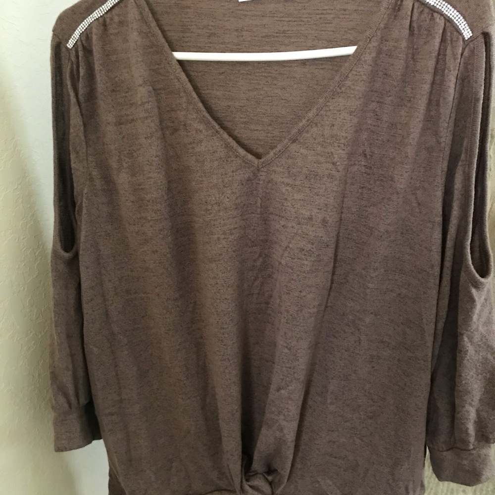 Women’s Casual V-Neck Blouse